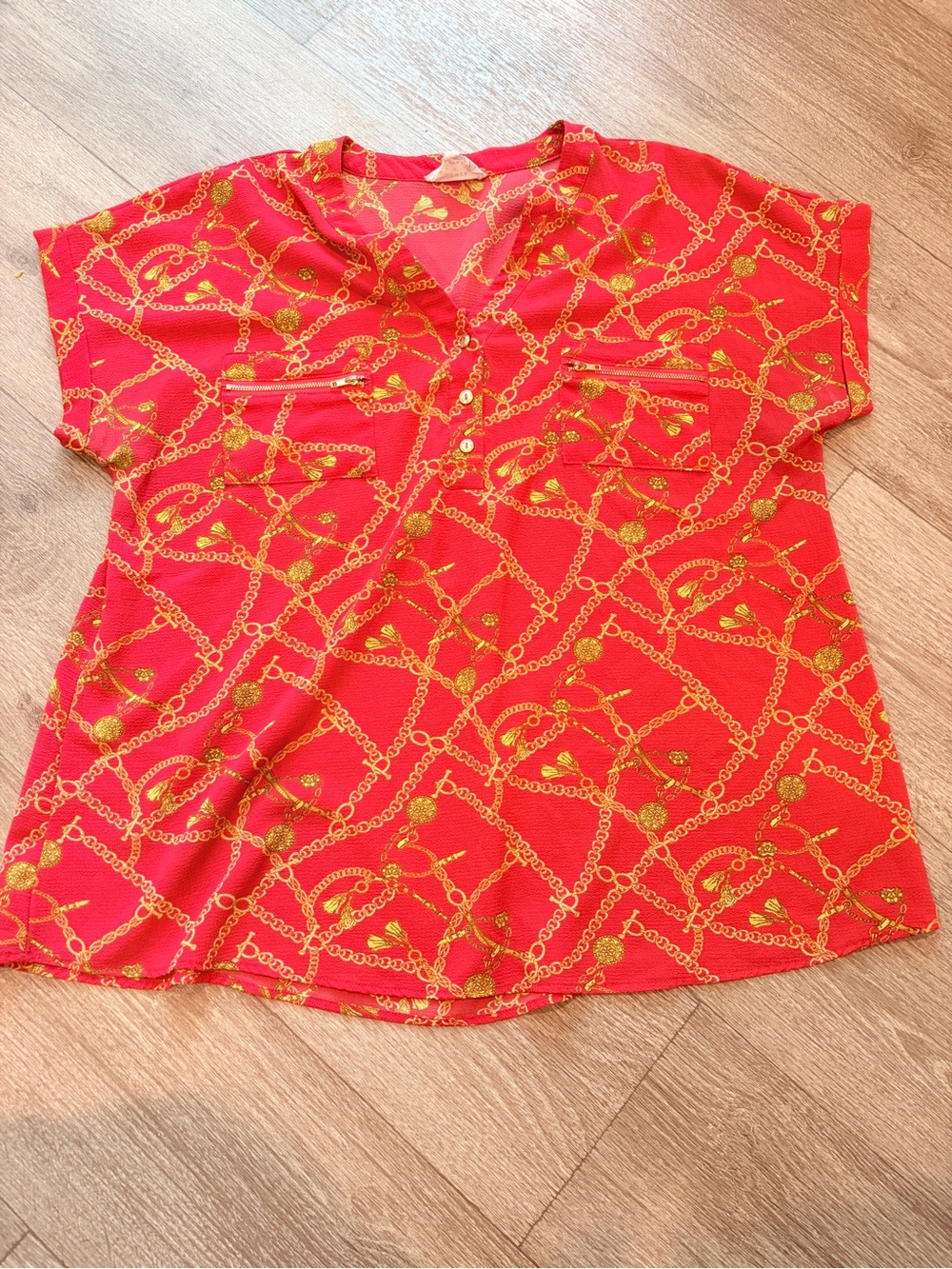 Red Chain-Print Short Sleeve Blouse